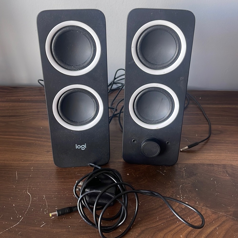 Logitech Z200 STEREO SPEAKERS Aux Input